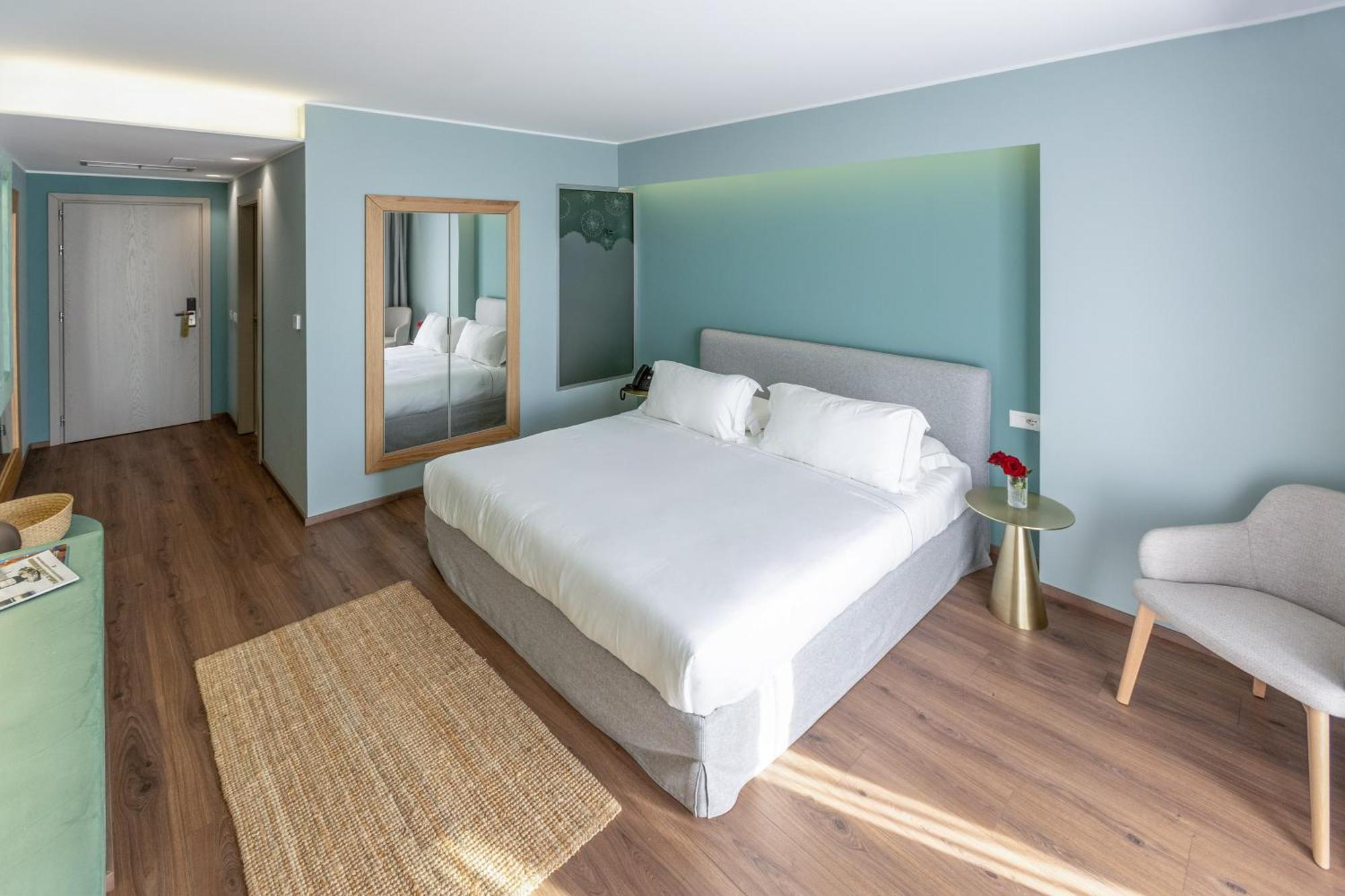 Hotel Vlora Priam, Affiliated By Melia מראה חיצוני תמונה