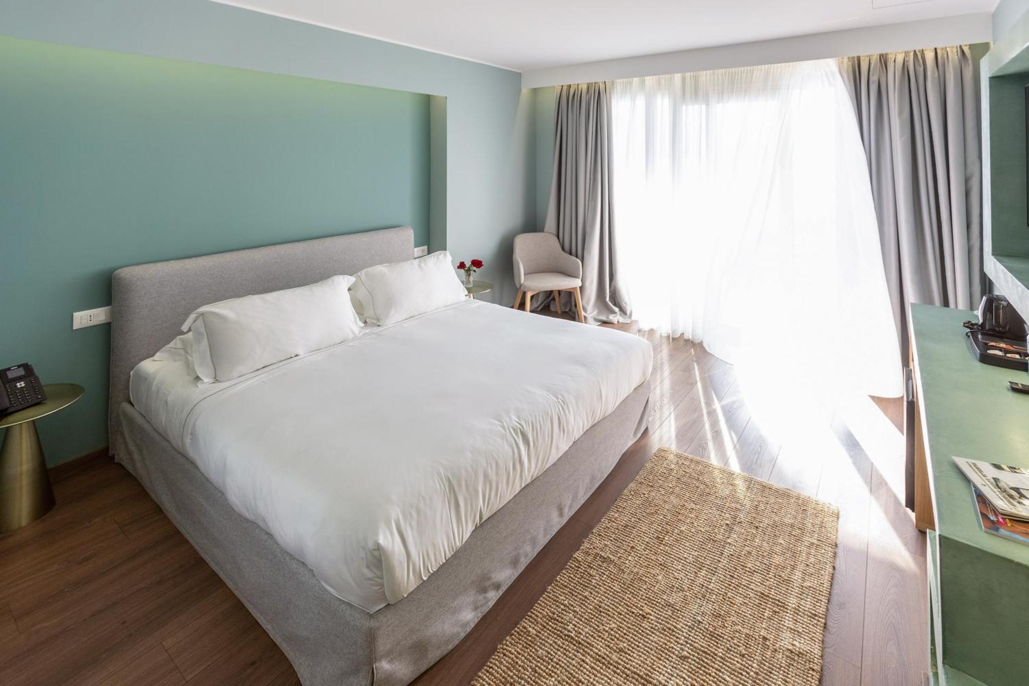 Hotel Vlora Priam, Affiliated By Melia מראה חיצוני תמונה