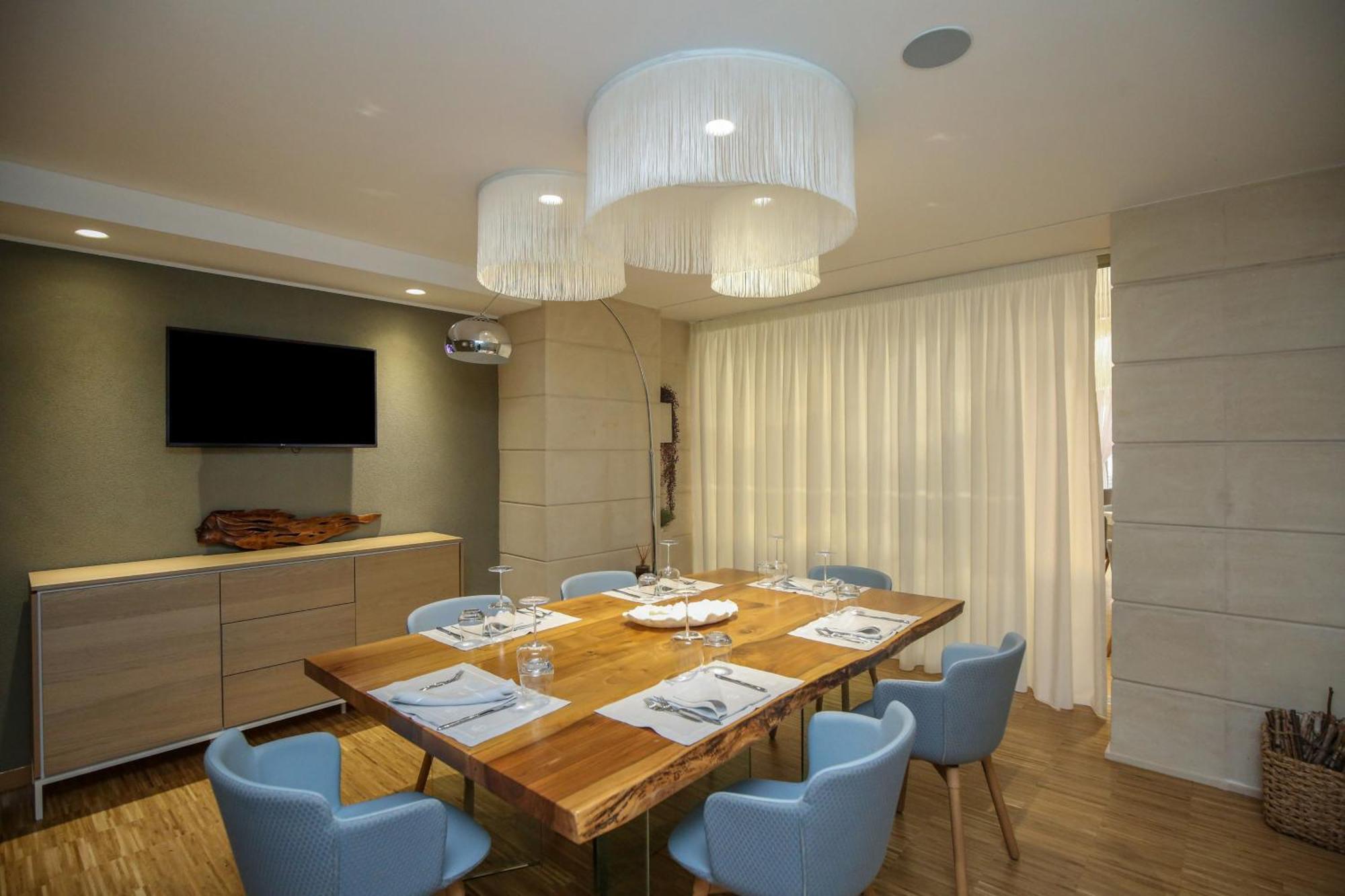 Hotel Vlora Priam, Affiliated By Melia מראה חיצוני תמונה