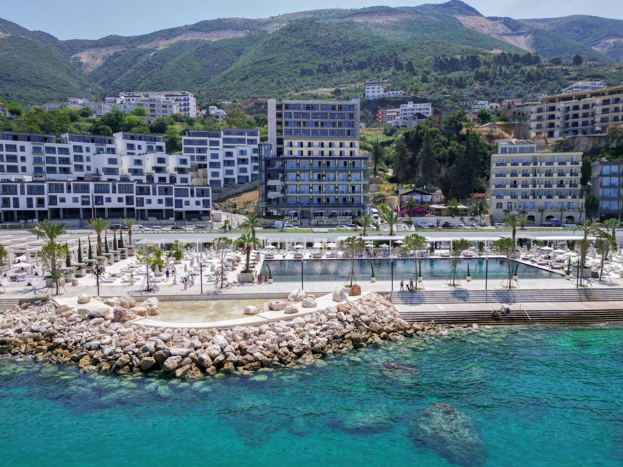 Hotel Vlora Priam, Affiliated By Melia מראה חיצוני תמונה